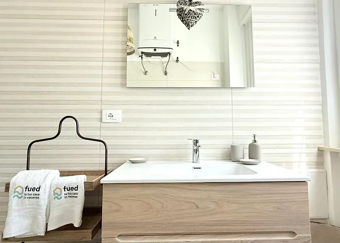 Se163 - Senigallia, Nuovo Bilocale Con Balcone In Centro アパート セニガッリア